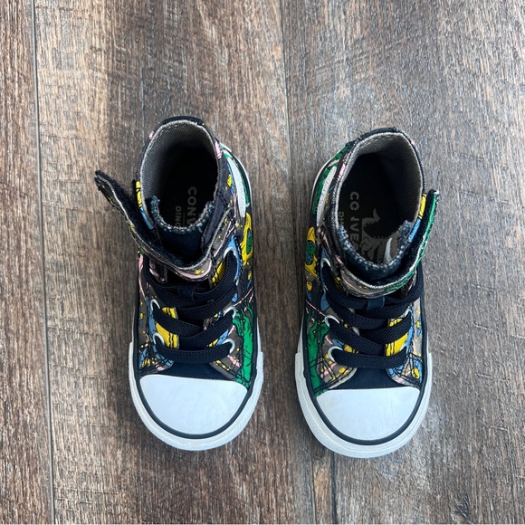 Dinosaur toddler chucks - Picture 2 of 6